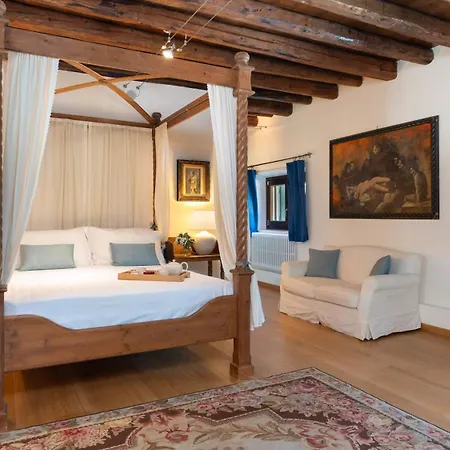 Villa Barchessa Panigai 14, Emma Cappella Maggiore